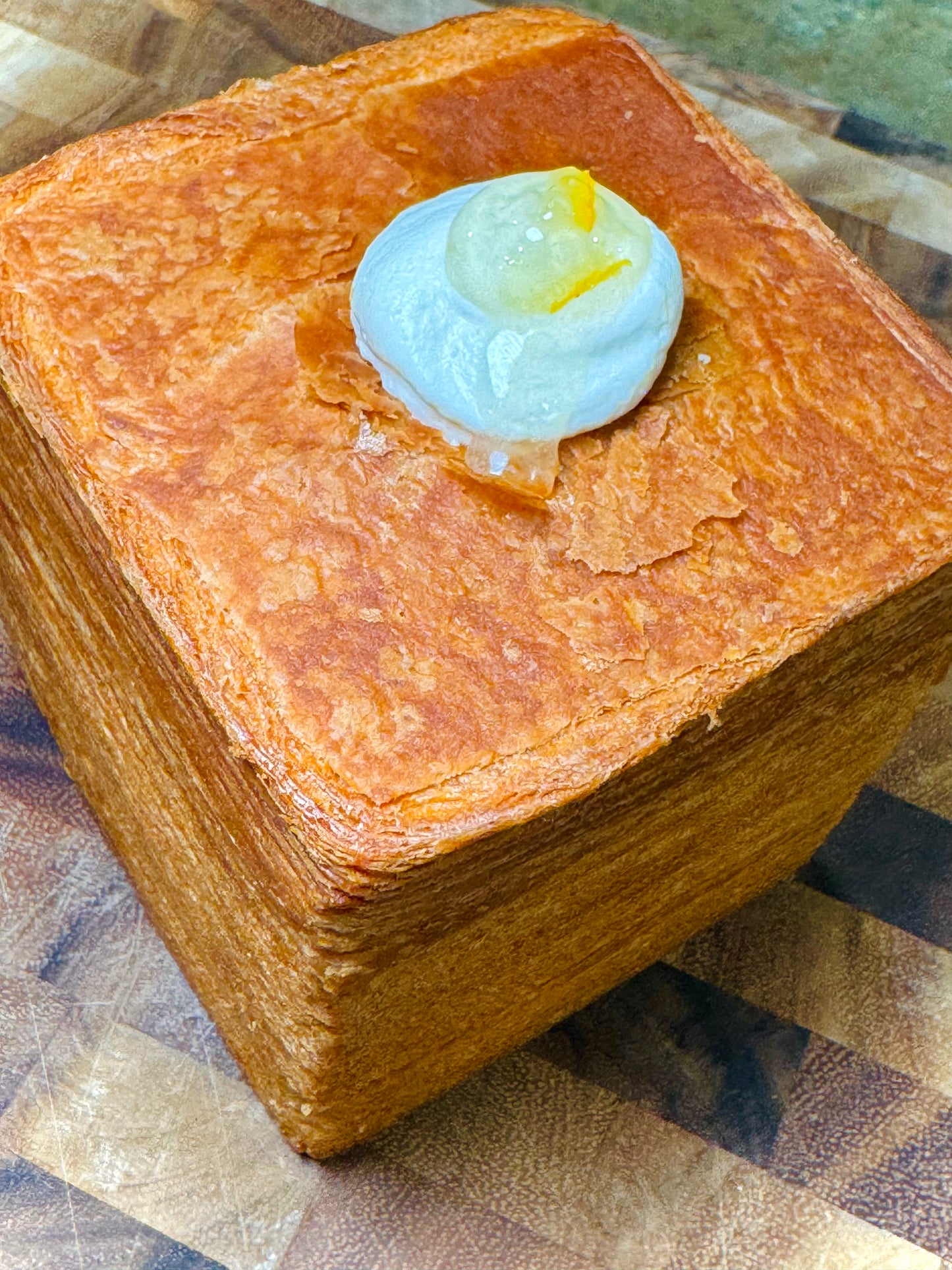 The Pastry Tissue Bread with Yuzu Citrus flavour Milk Cream