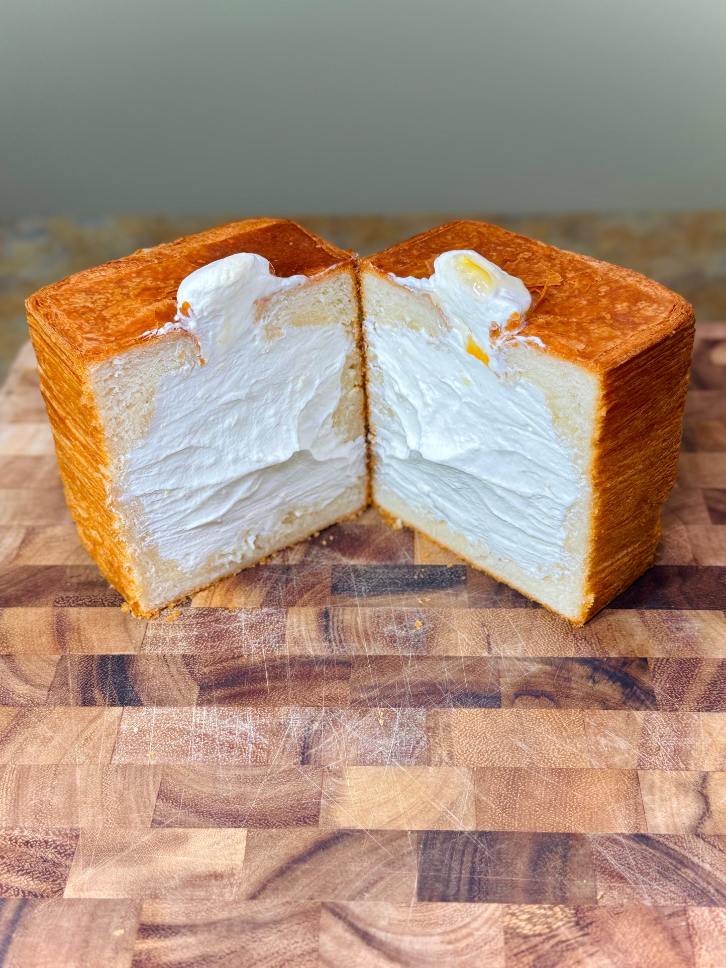 The Pastry Tissue Bread with Yuzu Citrus flavour Milk Cream
